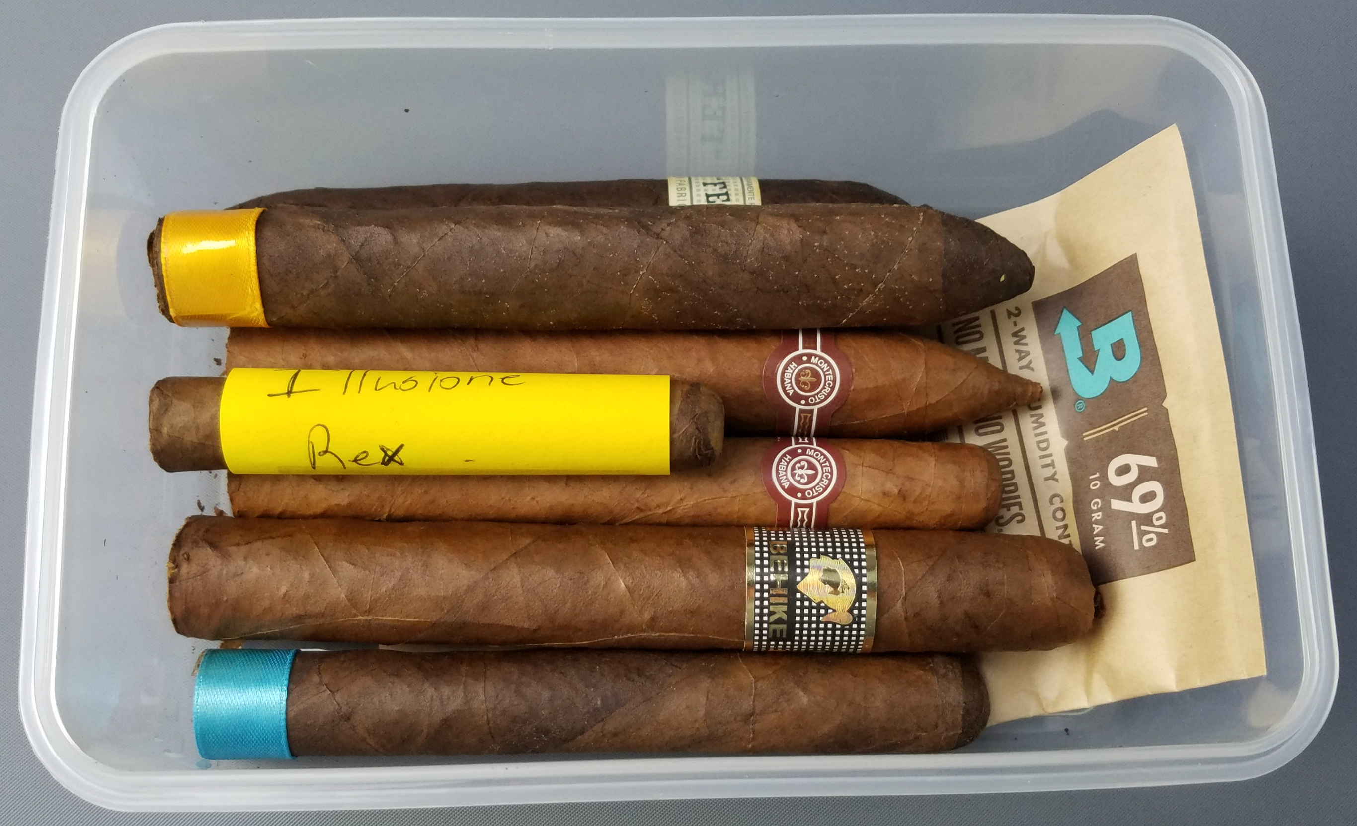 How to Make a Cigar Tupperdor (DIY Homemade Humidor)